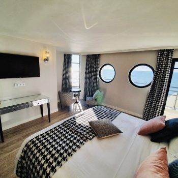 Seaside resort-Le Paquebot-Exclusive Cabins-Villerville-Normandy